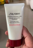 Shiseido CLARIFYING CLEANSING FOAM mousse detergente viso unisex da 30 ml